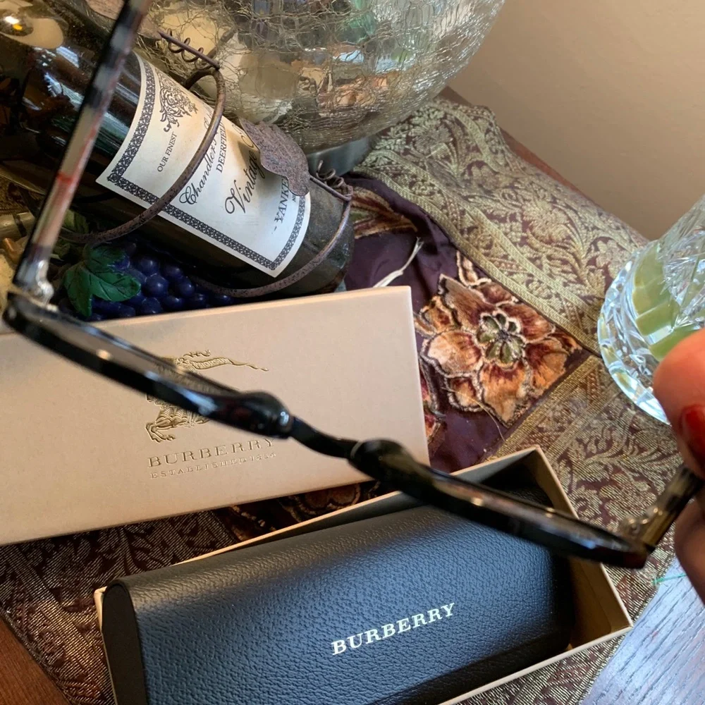 Authentic BURBERRY 50mm checkered Round UNISEX optical glasses - Picture 3 of 9